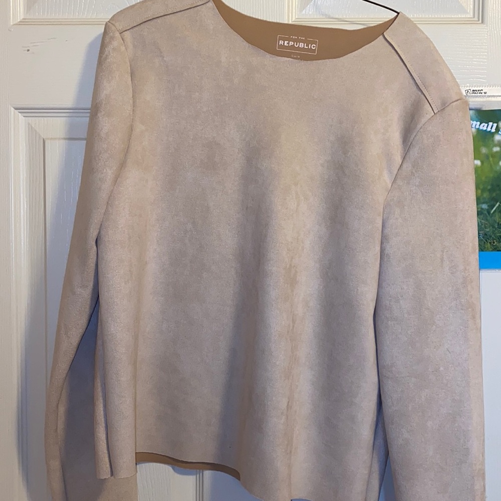 A lovely M blouse!